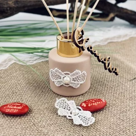 Nœud vintage en dentelle perlé (12 pièces) Nœud vintage en dentelle perlé (12 pièces)