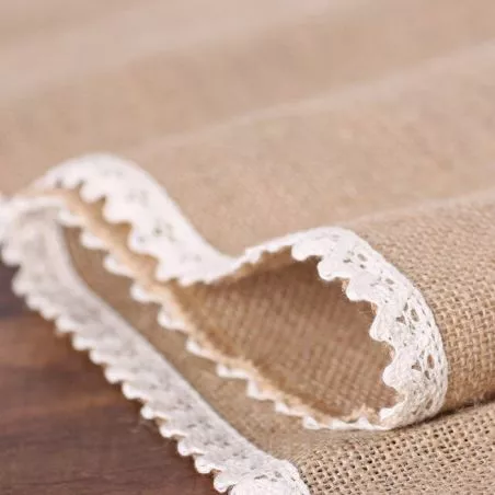 Chemin de table jute et Dentelle coton Chemin de table jute et Dentelle coton