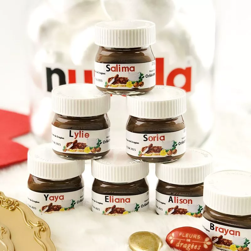 Mini pot de NUTELLA® personnalisée Prénoms d'invités Mini pot de NUTELLA® personnalisée Prénoms d'invités